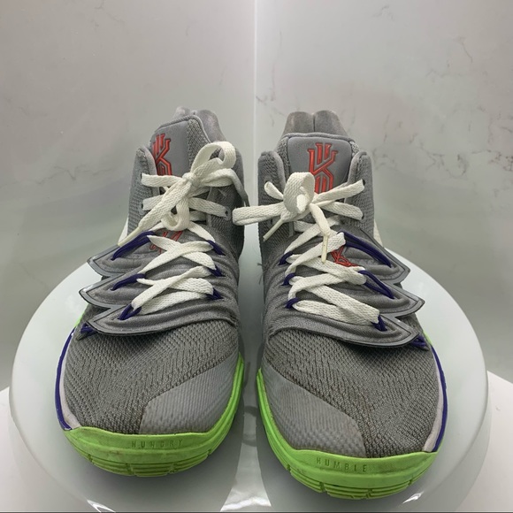 Nike Kyrie 5 Wolf Grey Lime Blast size 3.5 youth - Picture 13 of 13